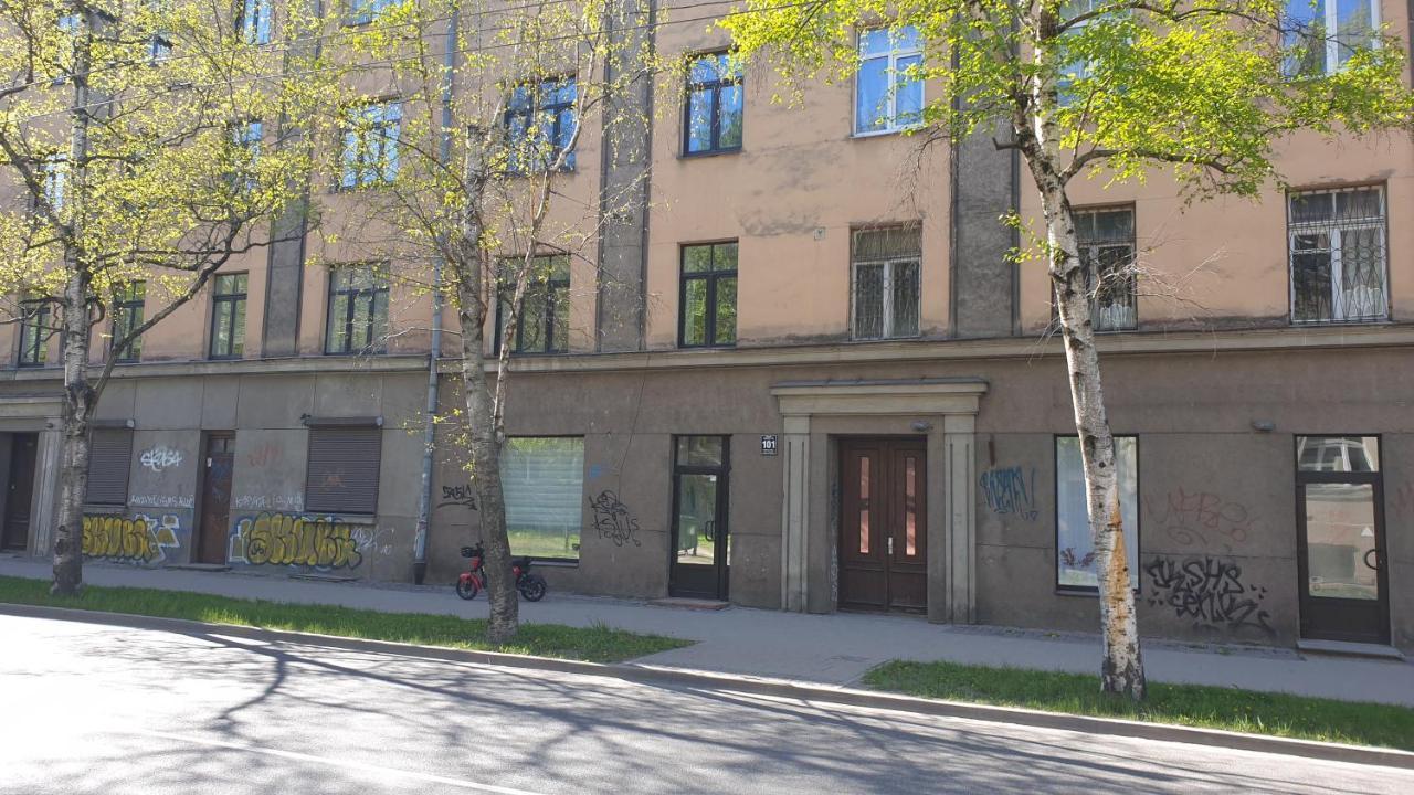 Camellia Studio Apartment & Parking Riga Exterior foto