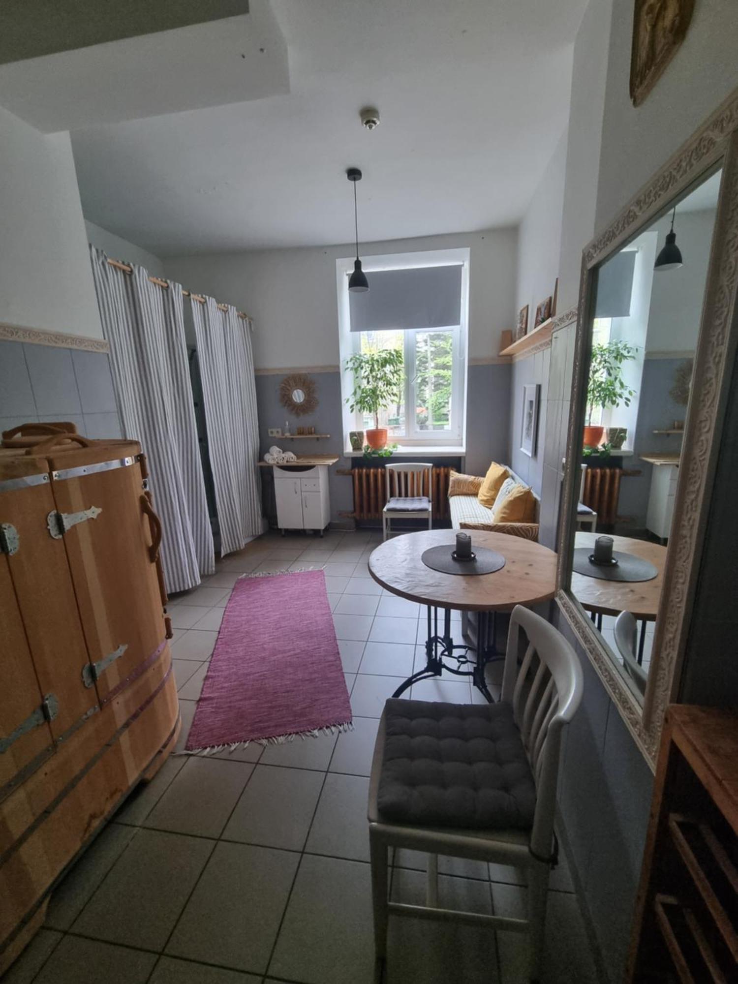 Camellia Studio Apartment & Parking Riga Exterior foto